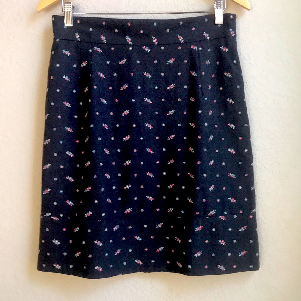 Anthropologie Odille Charcoal Floral Embroidered Cotton Pencil Skirt
